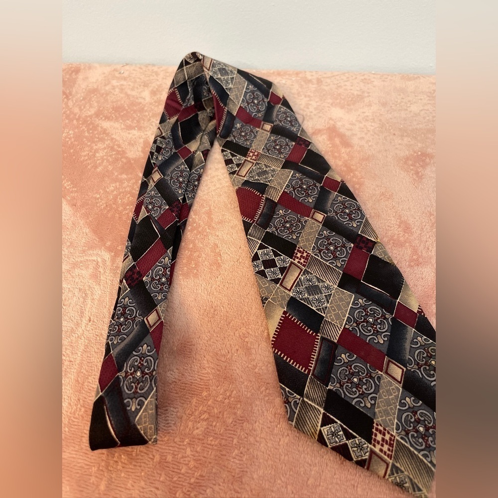 Mark Alexander Geometric Pattern Tie - Picture 4 of 8